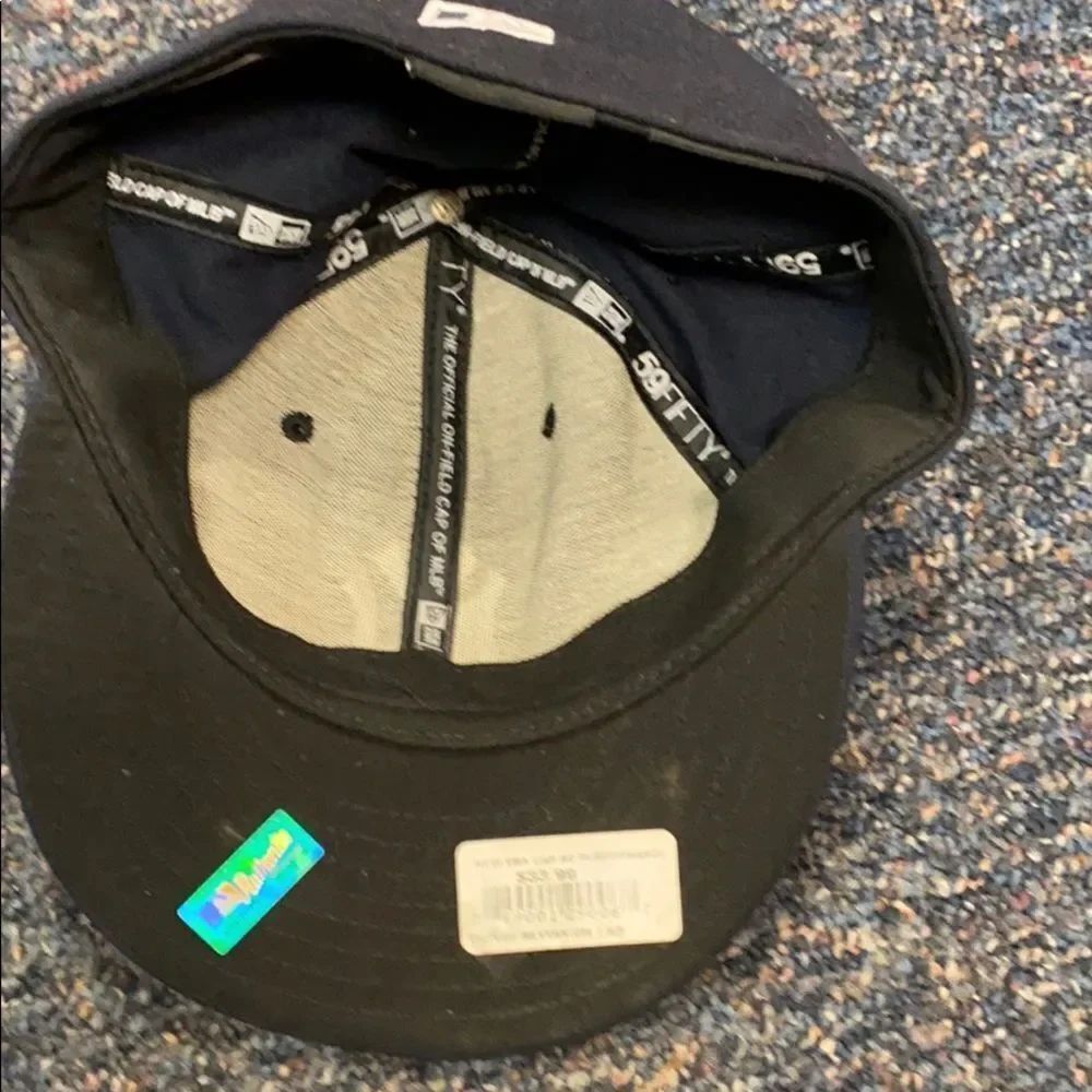 Authentic Collection NY Yankees Cap - Picture 3 of 3